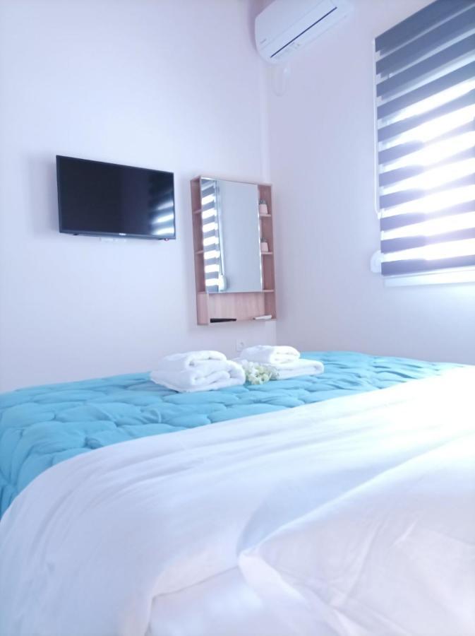 V&E'S Apartments Pigadhia  Ngoại thất bức ảnh