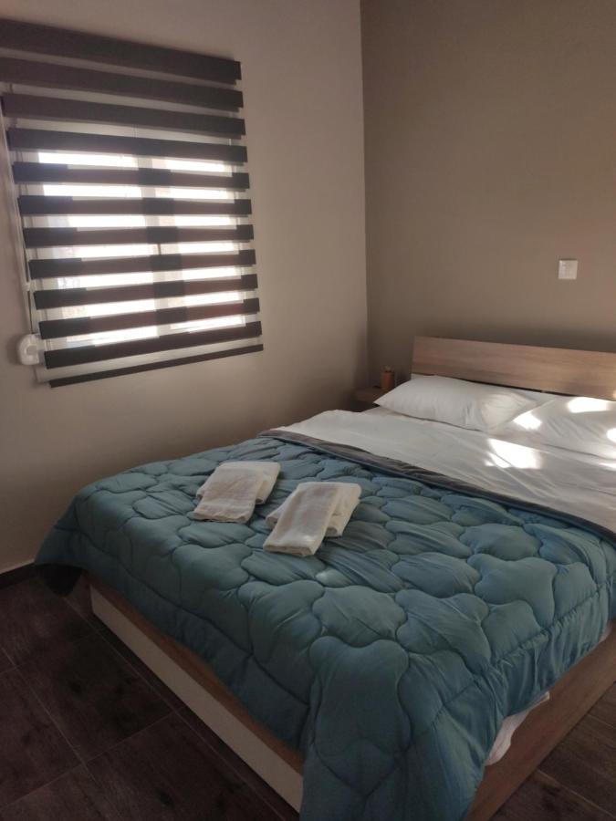 V&E'S Apartments Pigadhia  Ngoại thất bức ảnh
