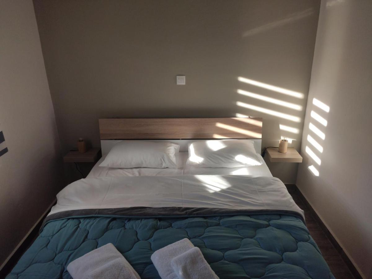 V&E'S Apartments Pigadhia  Ngoại thất bức ảnh